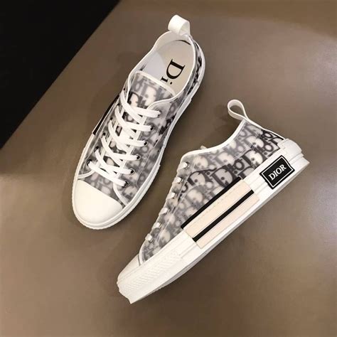 dior 45 z0t|142 results for dior sneakers 45 .